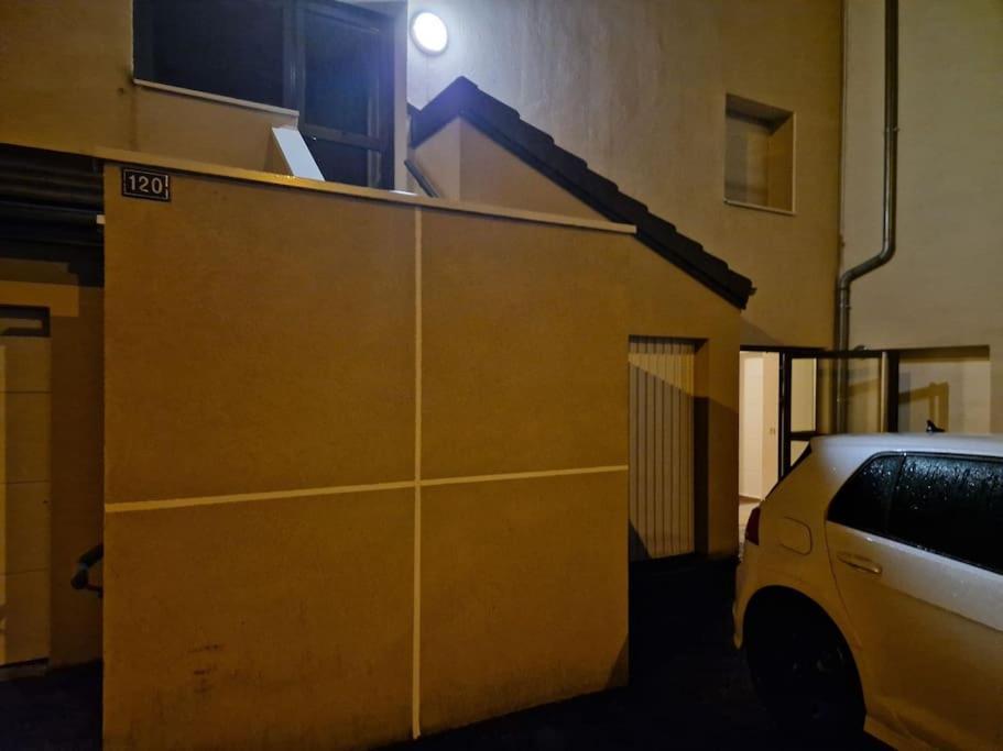 Atypique & Parking Gratuit Apartment